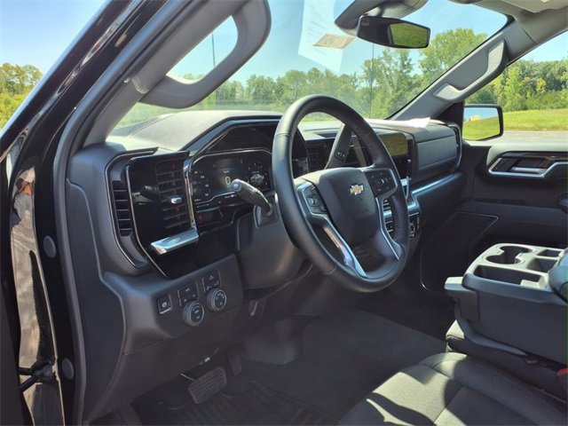 Used 2025 Chevrolet Silverado 1500 LT image 47