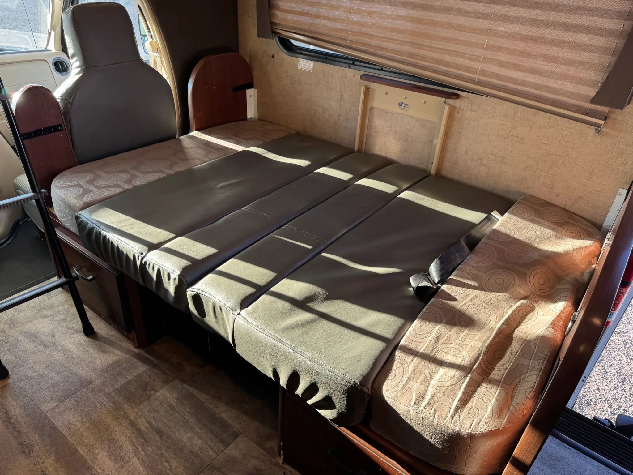Used 2015 Ford E-450 and Econoline 450 Super Duty w/ Motorhome Prep Package image 64