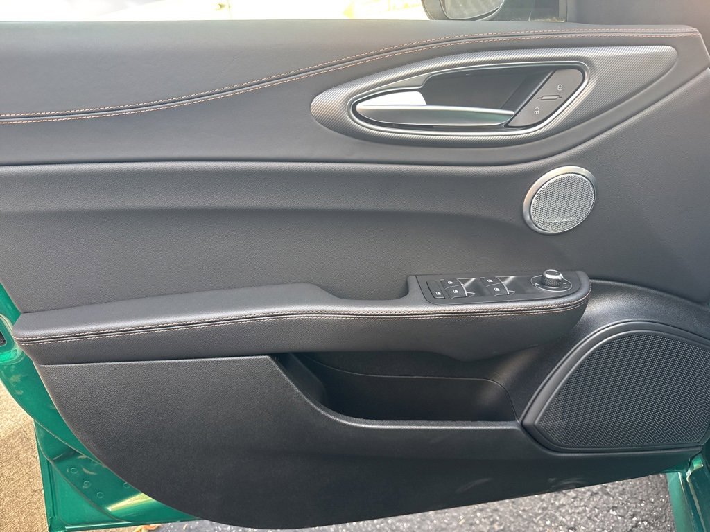 New 2025 Alfa Romeo Giulia AWD w/ Driving Assist Package image 12