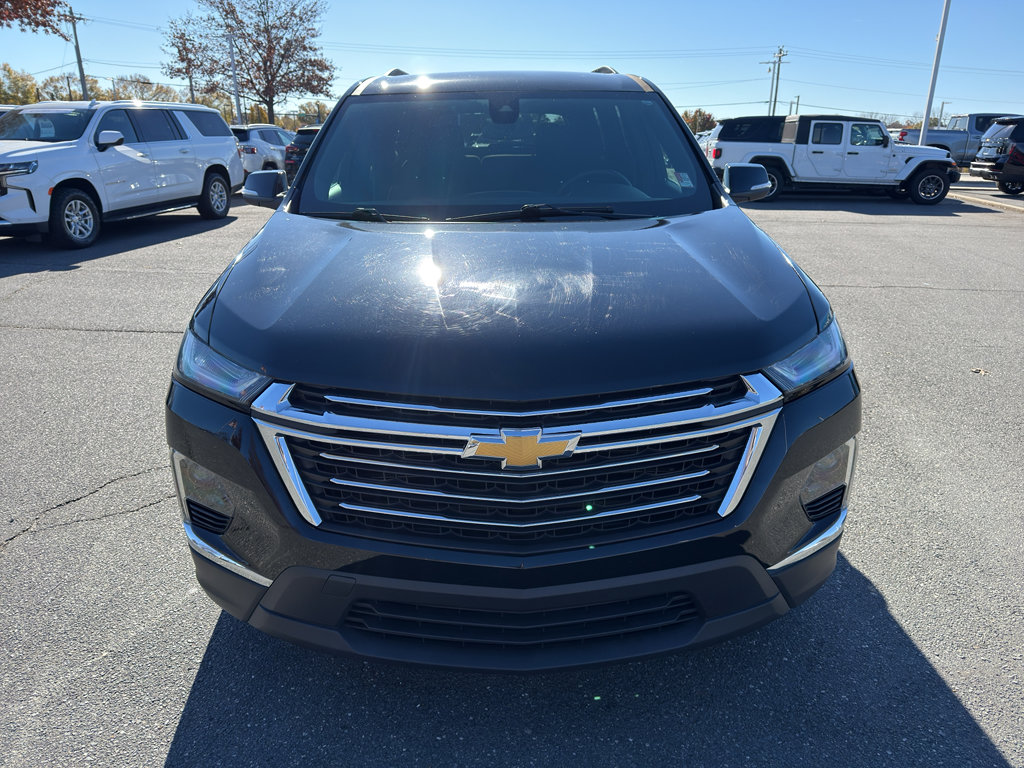 Used 2023 Chevrolet Traverse LT video 2