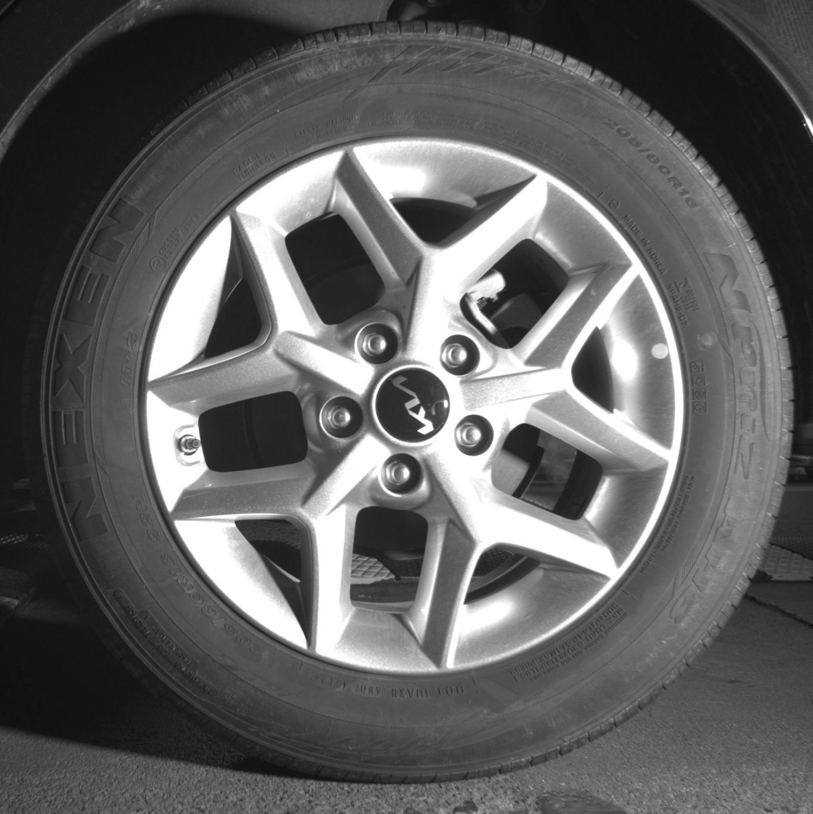 Used 2025 Kia Soul LX w/ LX Technology Package FWD image 17