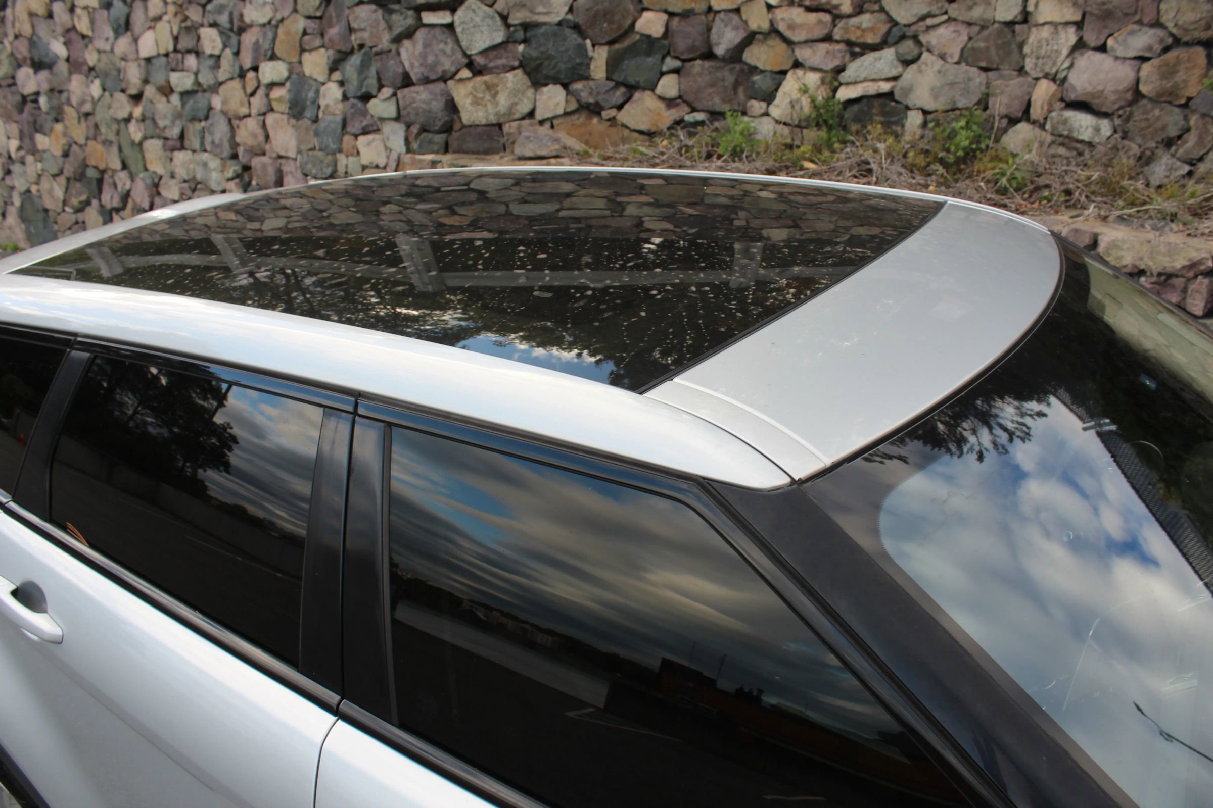 Used 2015 Land Rover Range Rover Evoque Pure Plus image 46