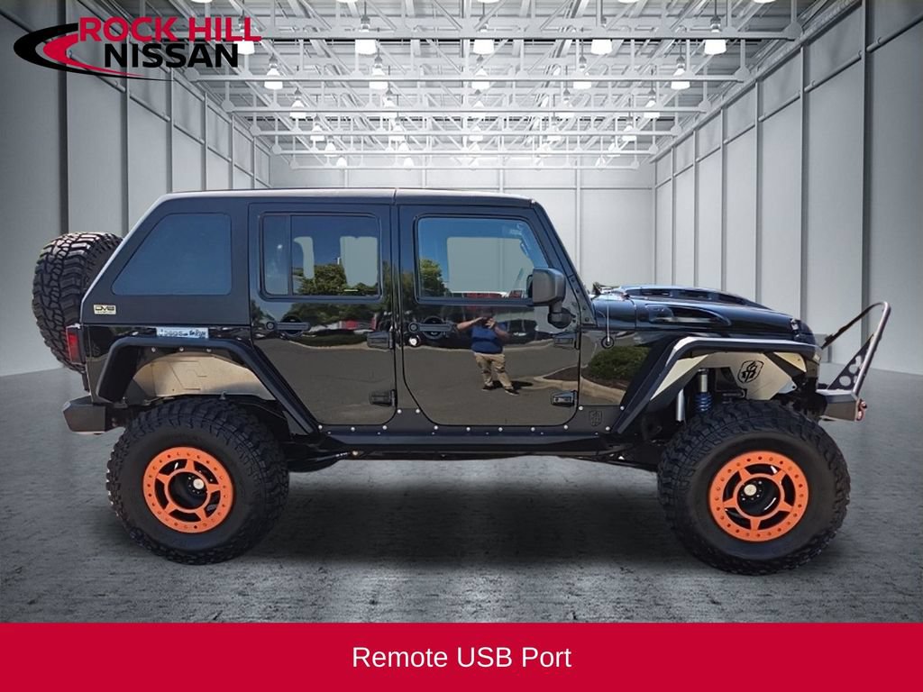 Used 2015 Jeep Wrangler Unlimited Rubicon w/ Connectivity Group AWD/4WD image 8