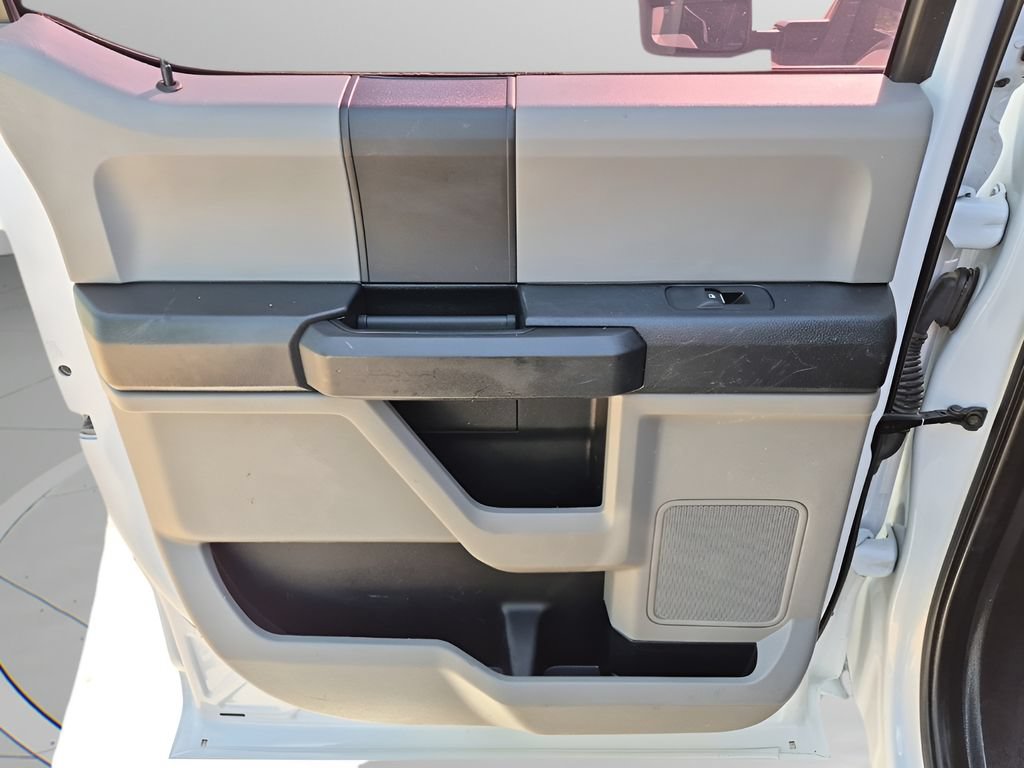 Used 2019 Ford F250 XL w/ Power Equipment Group AWD/4WD image 18
