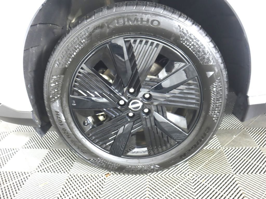 Used 2025 Nissan Murano SV AWD/4WD image 26