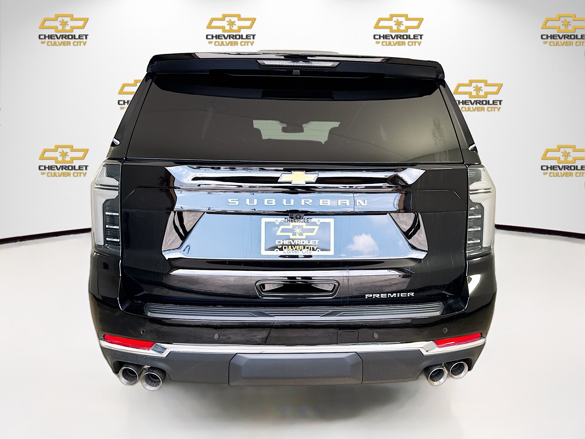 New 2026 Chevrolet Suburban Premier RWD image 7