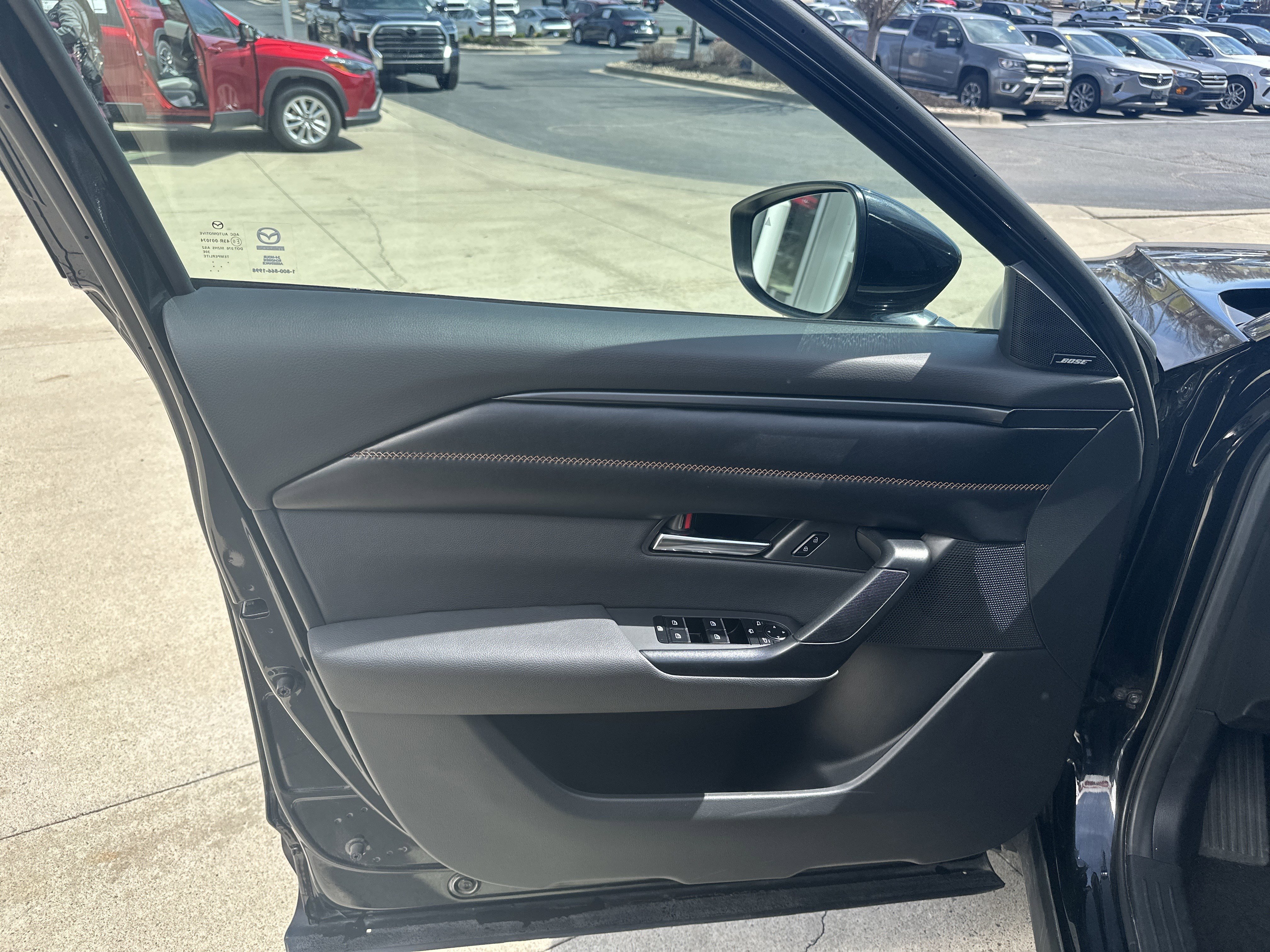 Used 2025 MAZDA CX-50 AWD 2.5 S w/ Premium Plus Pkg image 13