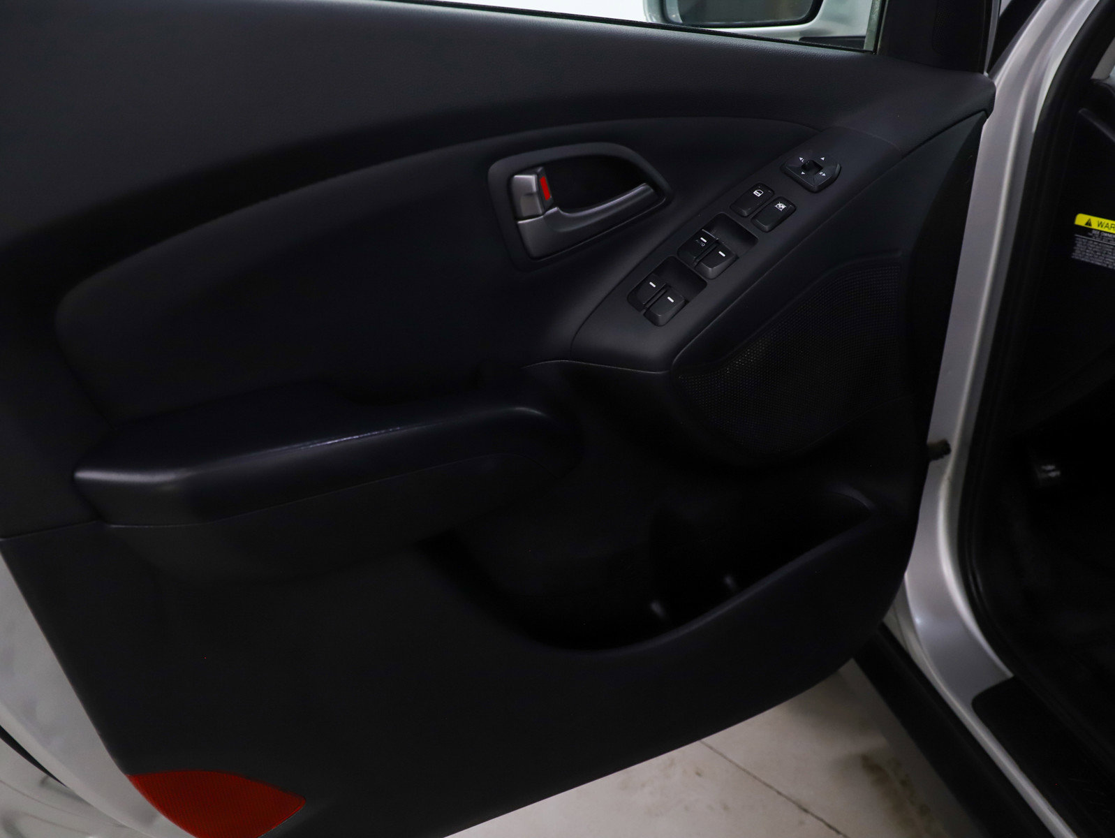 Used 2015 Hyundai Tucson SE image 23
