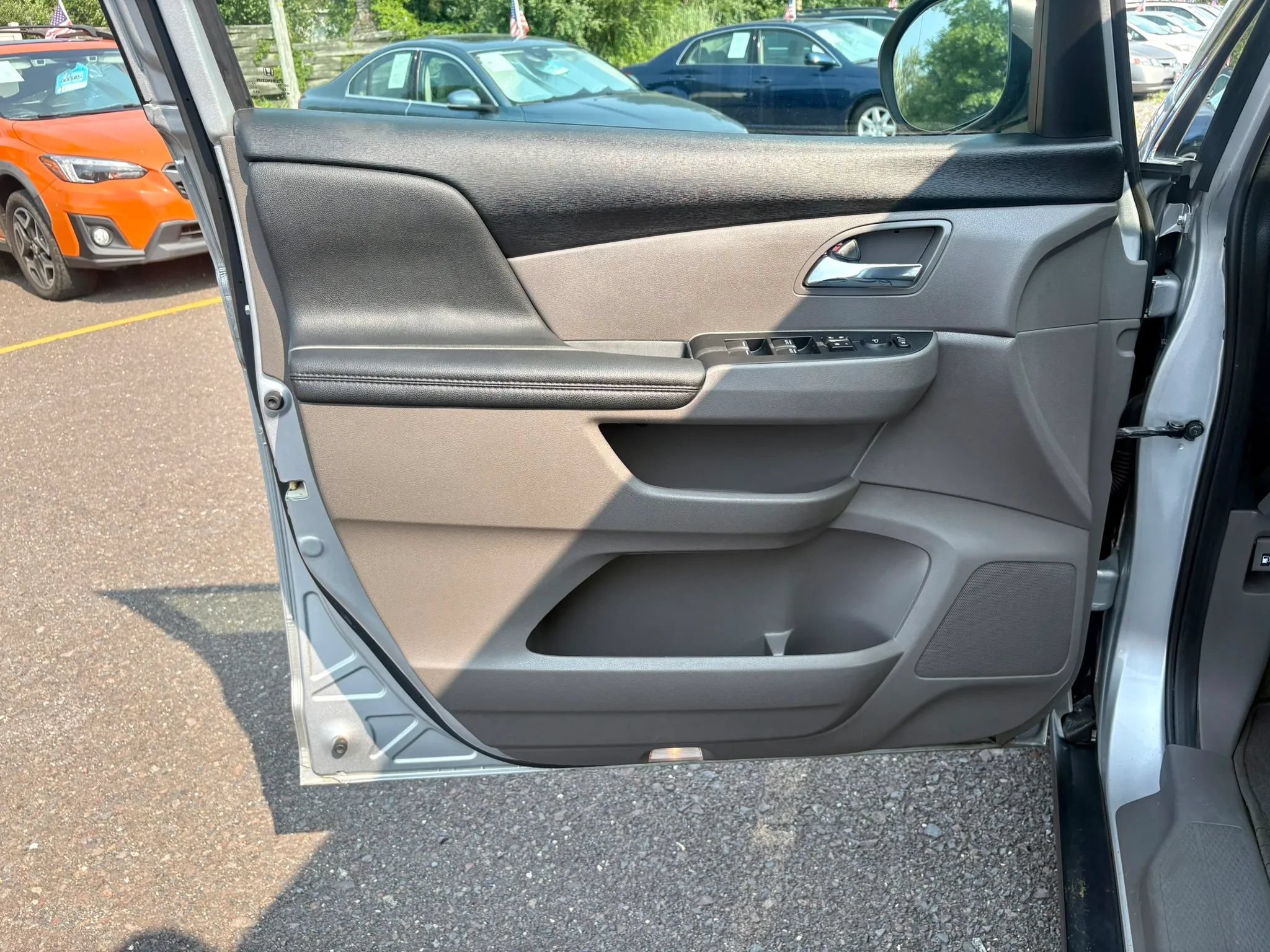 Used 2015 Honda Odyssey EX image 11