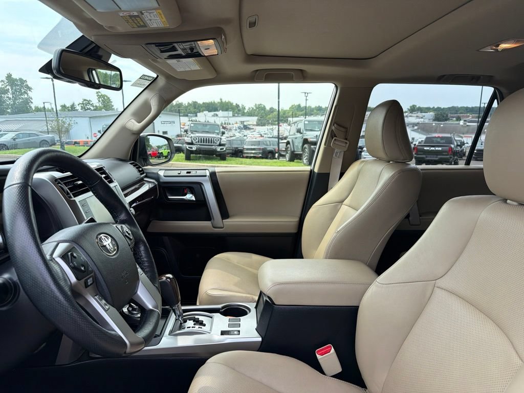 Used 2023 Toyota 4Runner Limited AWD/4WD image 6