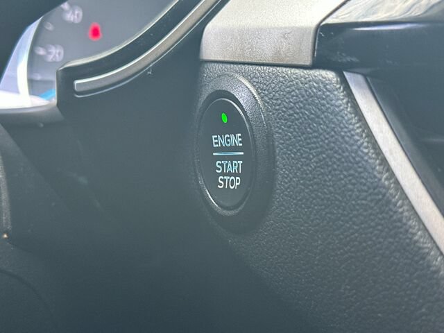 Used 2022 Ford Escape SE w/ Convenience Package FWD image 26