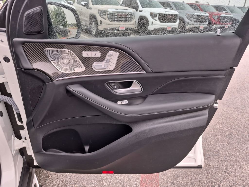 Used 2024 Mercedes-Benz GLS 63 AMG 4MATIC image 38
