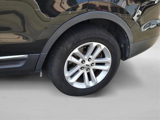 Used 2015 Ford Explorer XLT w/ Equipment Group 202B image 11
