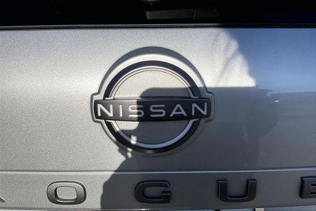 Certified 2025 Nissan Rogue SV image 29