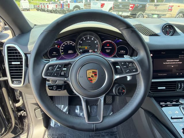 Used 2022 Porsche Cayenne Platinum Edition AWD/4WD image 27
