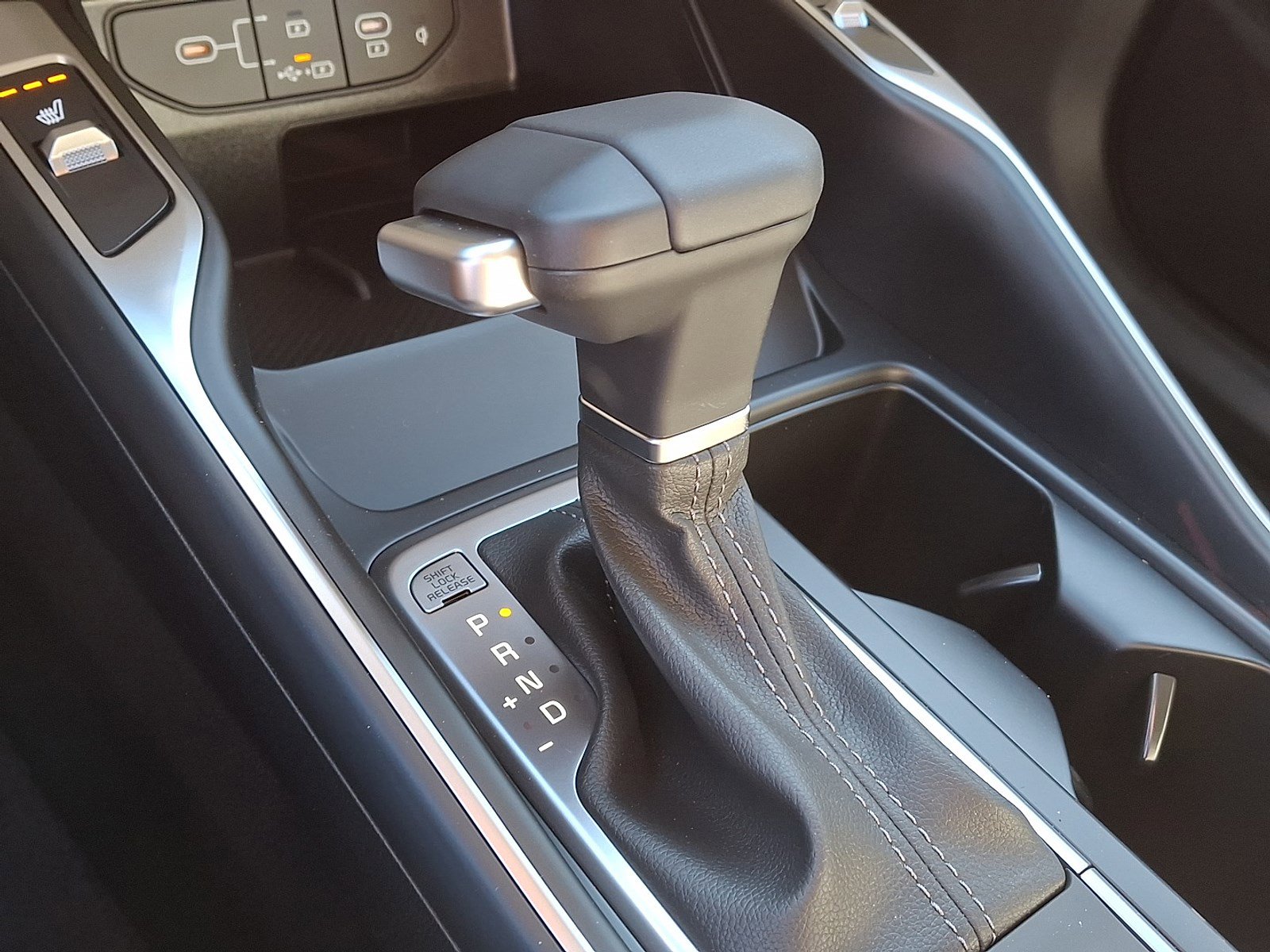 New 2026 Kia Sorento S image 8