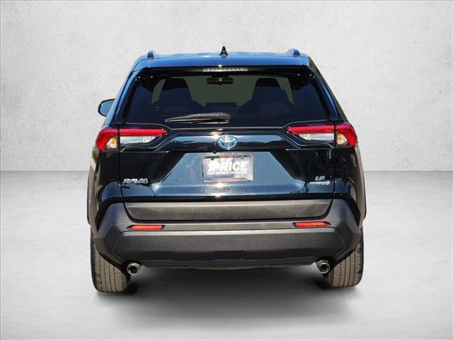 Used 2022 Toyota RAV4 LE AWD/4WD image 7
