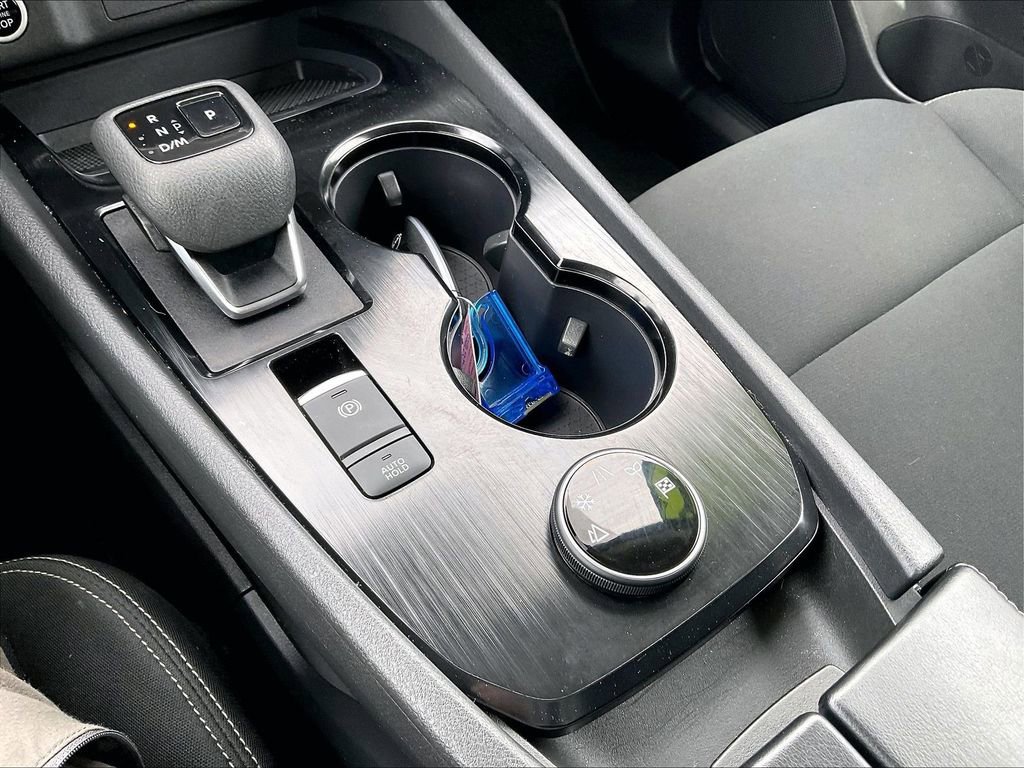 Used 2023 Nissan Rogue S image 30