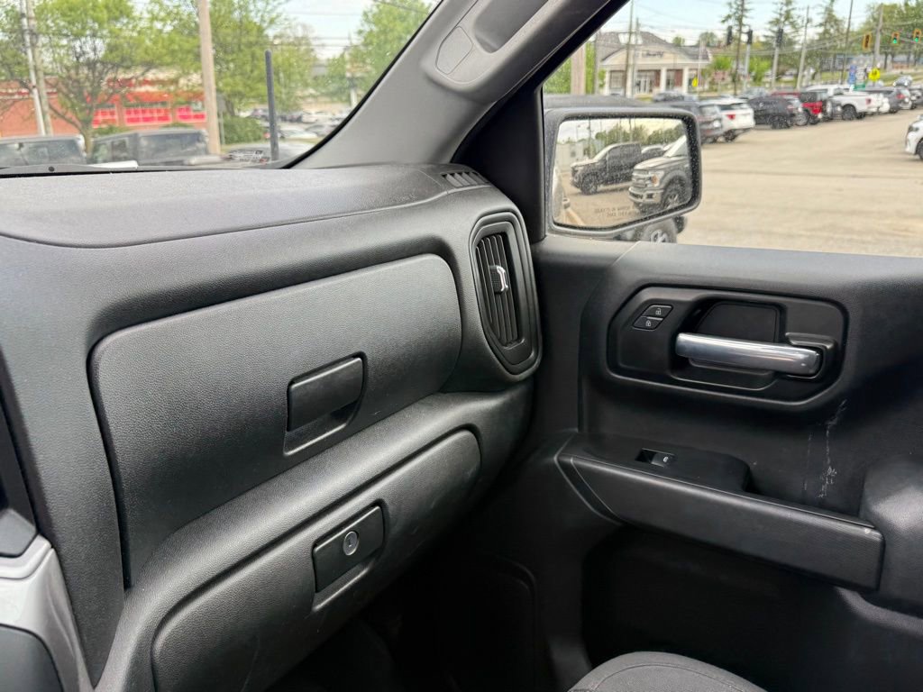 Used 2020 Chevrolet Silverado 1500 Custom w/ Custom Value Package AWD/4WD image 21