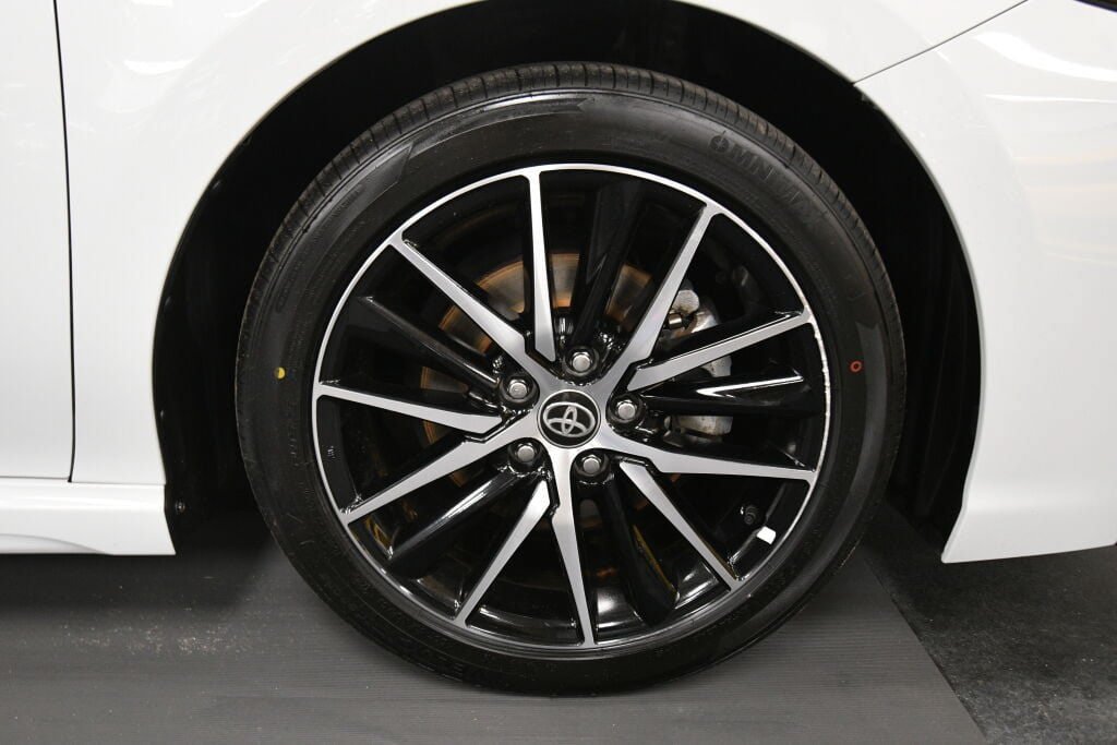 Certified 2024 Toyota Camry SE AWD/4WD image 29