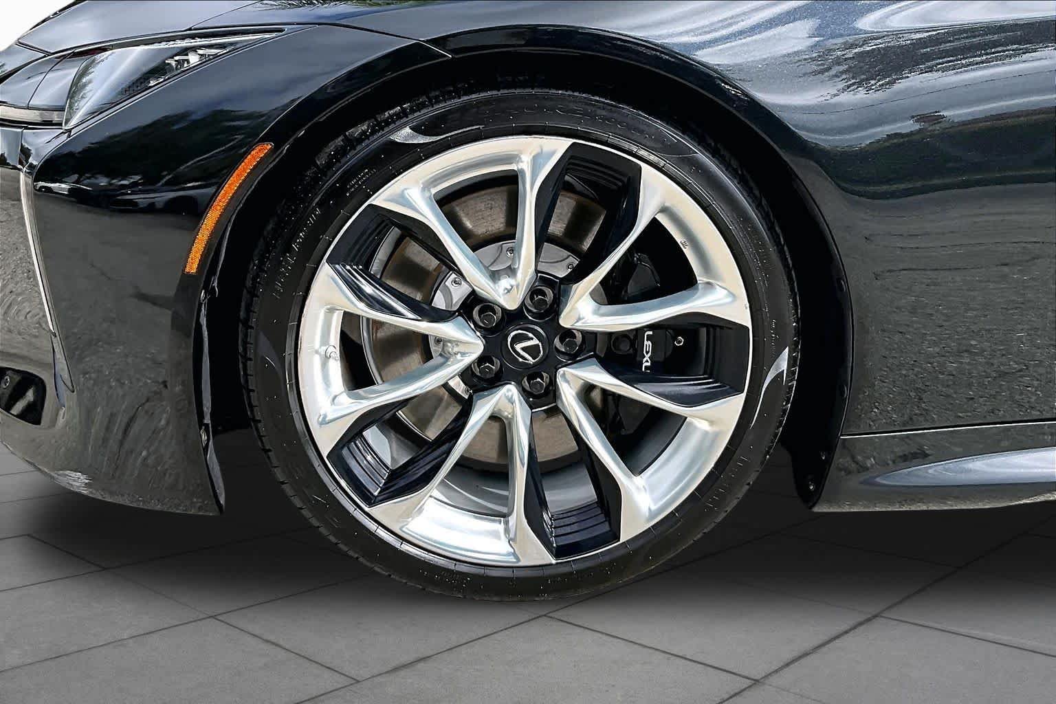 Used 2021 Lexus LC 500 Convertible w/ Touring Package RWD image 11