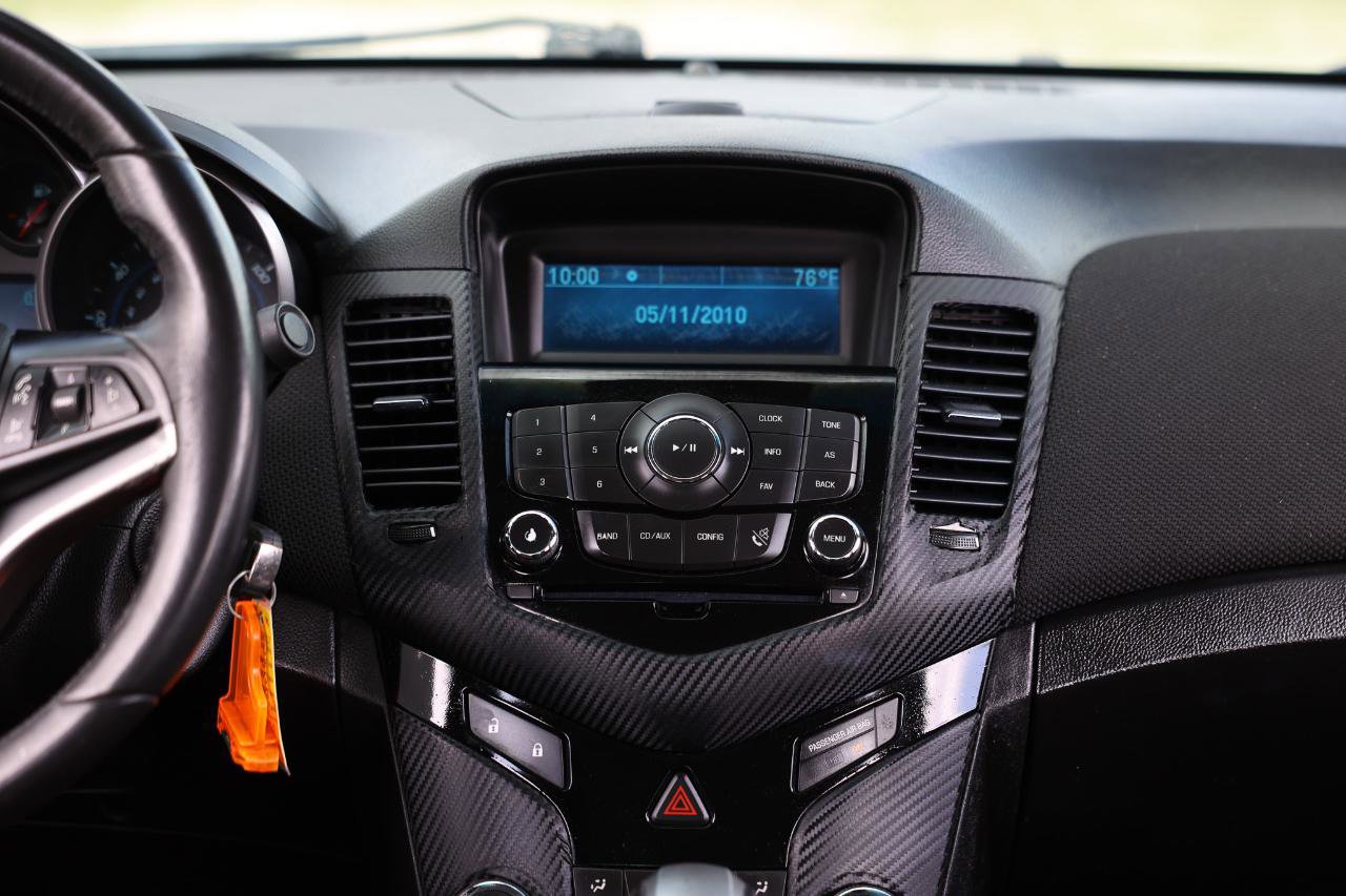 Used 2011 Chevrolet Cruze LT FWD image 32