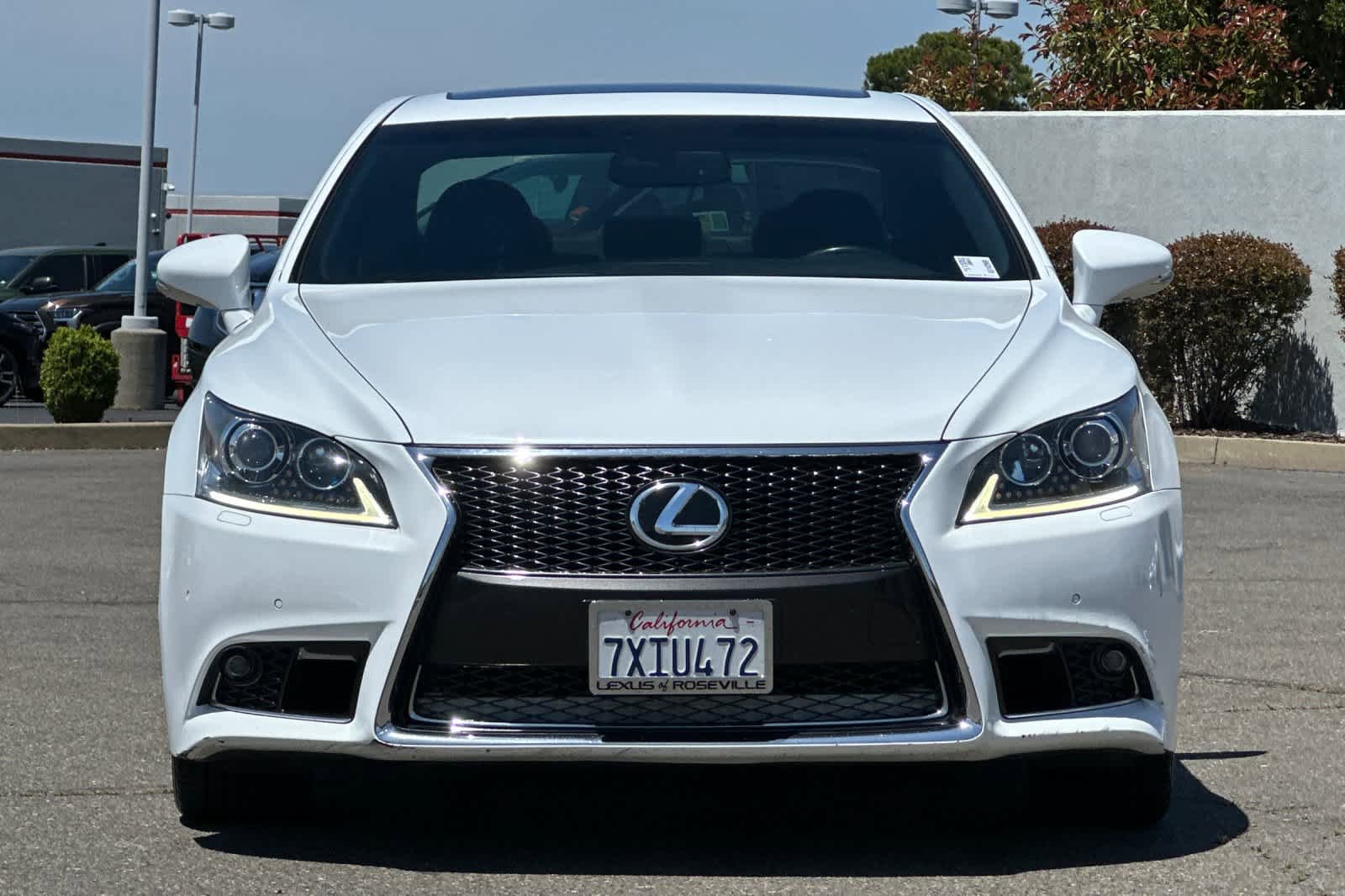 Used 2016 Lexus LS 460 w/ F Sport Package RWD image 10