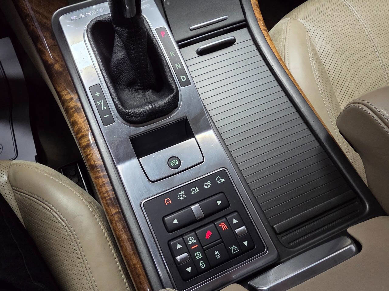 Used 2012 Land Rover Range Rover Sport HSE LUX image 27