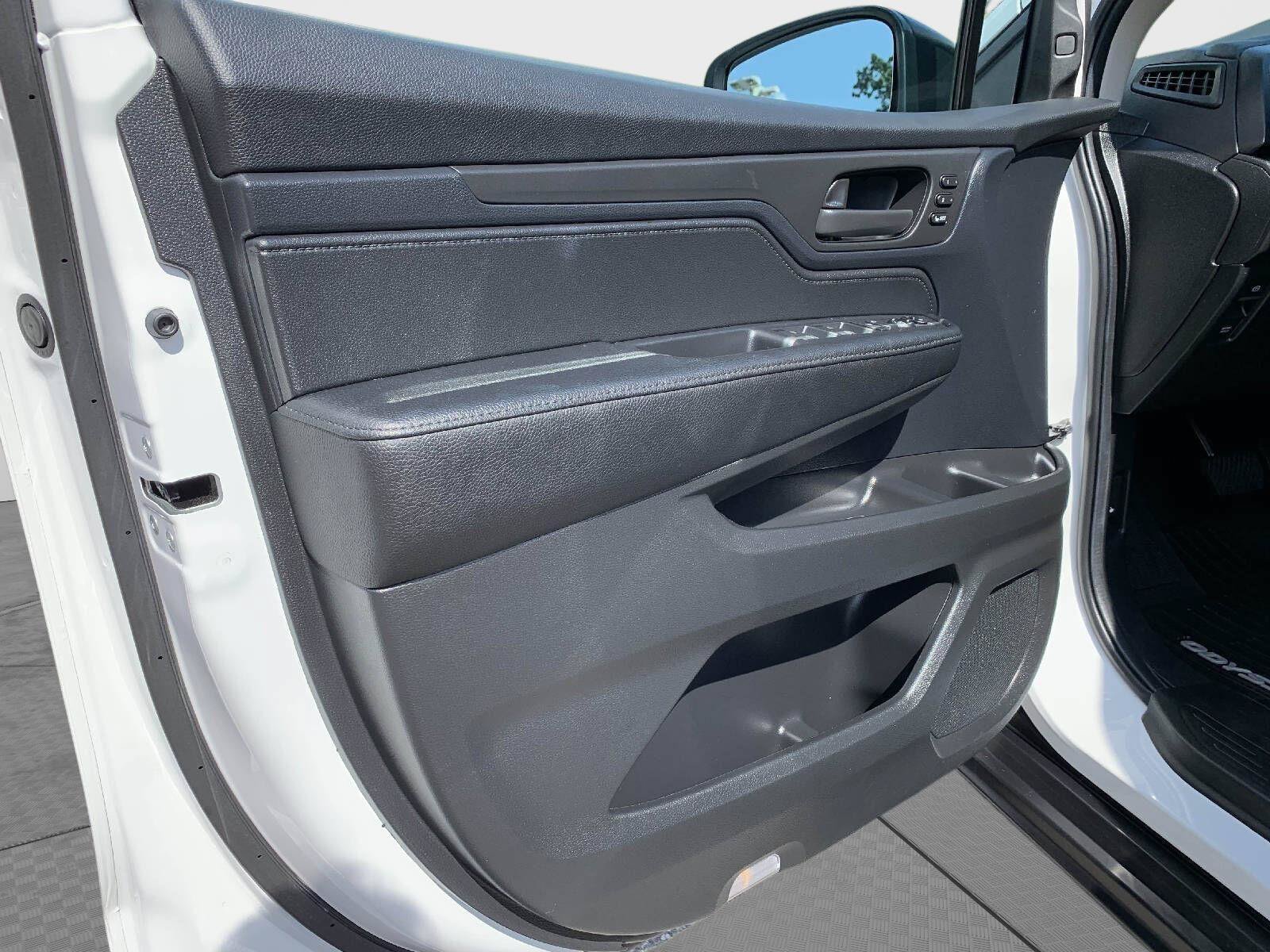 Certified 2026 Honda Odyssey EX-L image 11