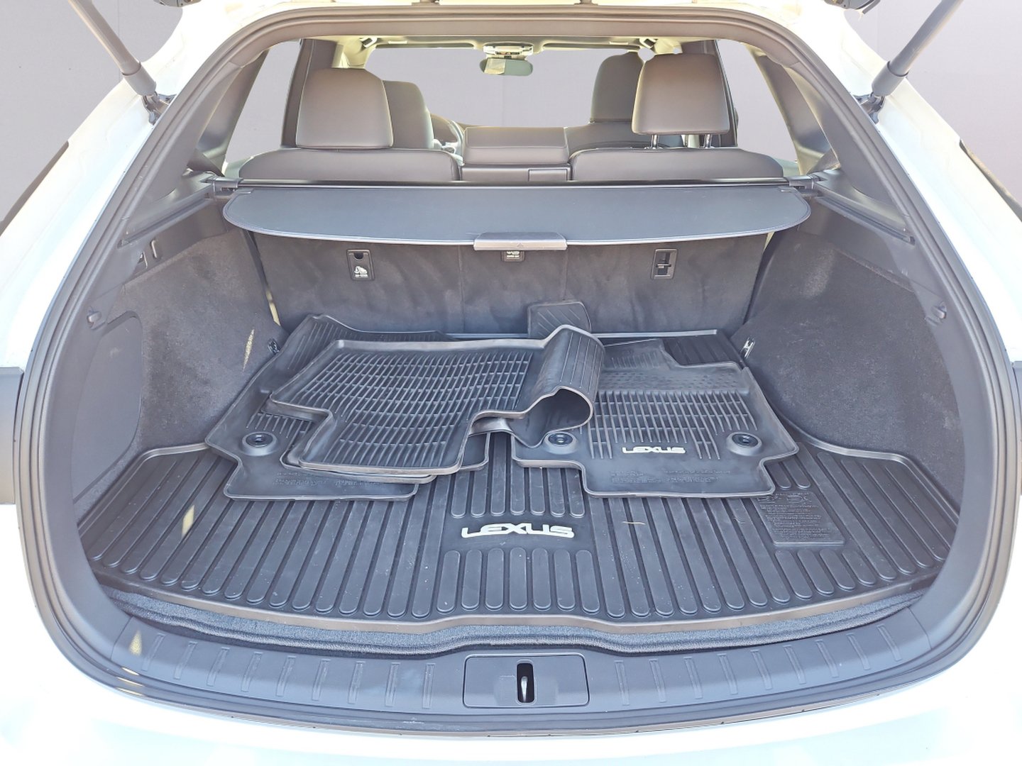 Used 2024 Lexus RX 350 Premium w/ Accessory Package (Z1) AWD/4WD image 37