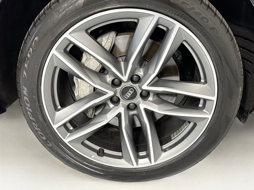 Used 2018 Audi Q7 3.0T Prestige w/ Prestige Package image 34
