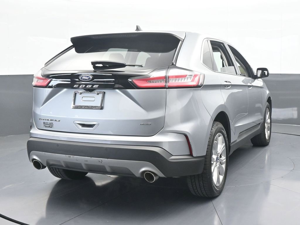 Used 2022 Ford Edge Titanium w/ Equipment Group 301A image 5