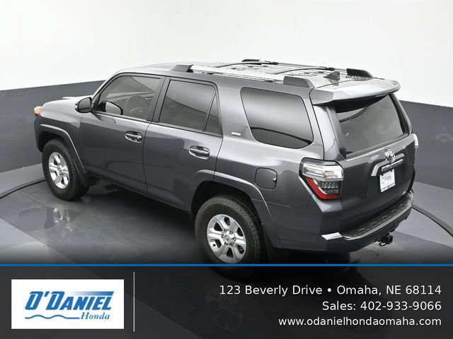 Used 2022 Toyota 4Runner SR5 Premium w/ Moonroof Package AWD/4WD image 15
