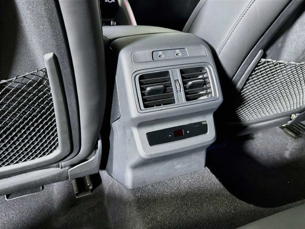 Used 2025 Audi SQ5 Premium Plus AWD/4WD image 18
