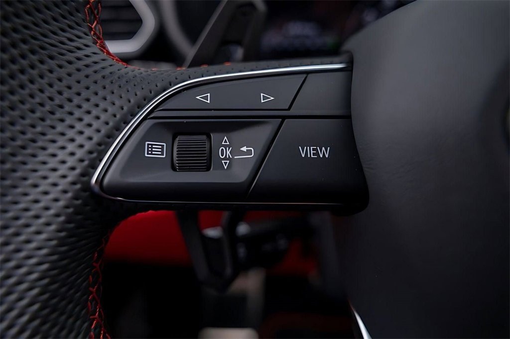 Used 2022 Lamborghini Urus image 52