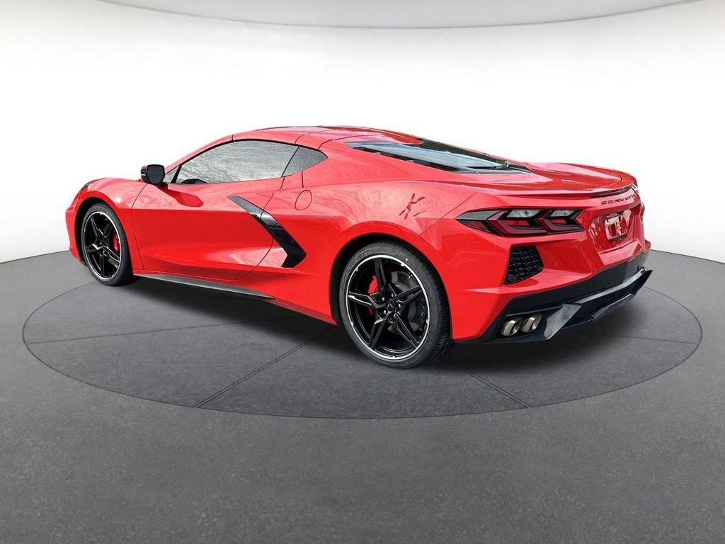 Used 2022 Chevrolet Corvette Stingray Coupe w/ 1LT RWD image 3