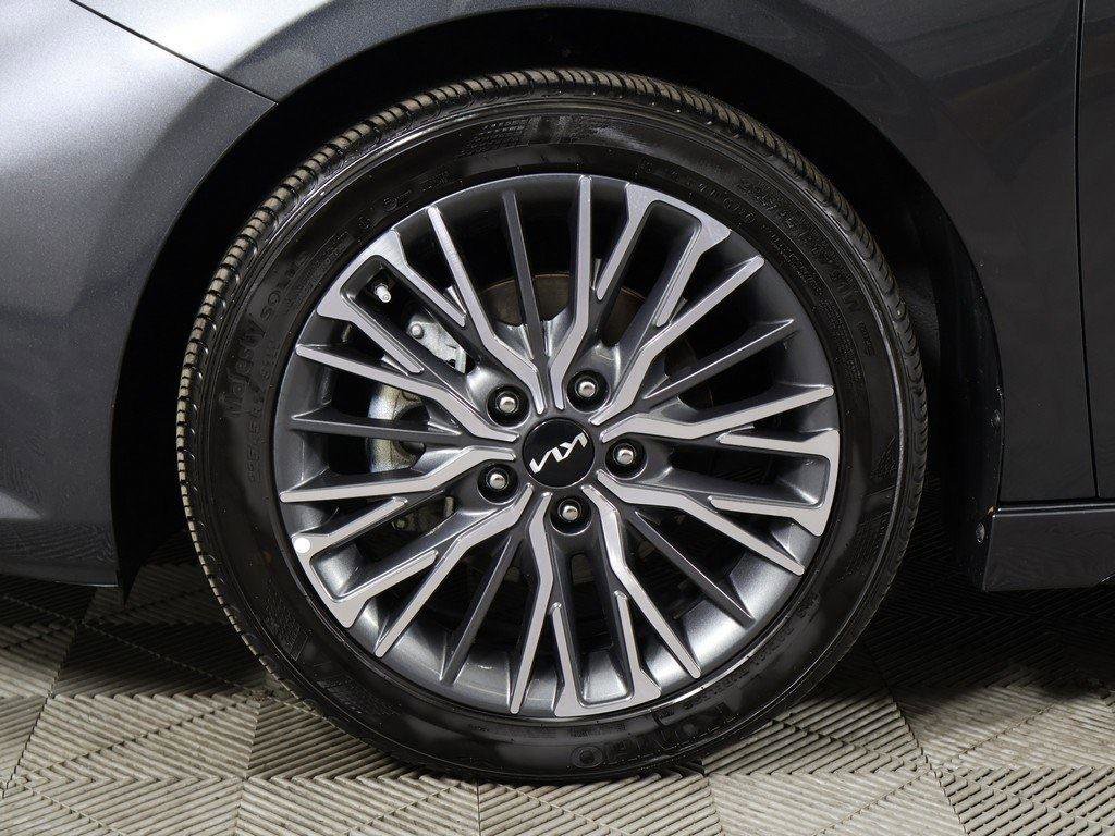 Used 2024 Kia Forte GT-Line image 19