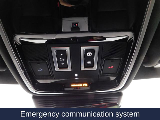 Used 2025 Land Rover Range Rover Velar S image 21