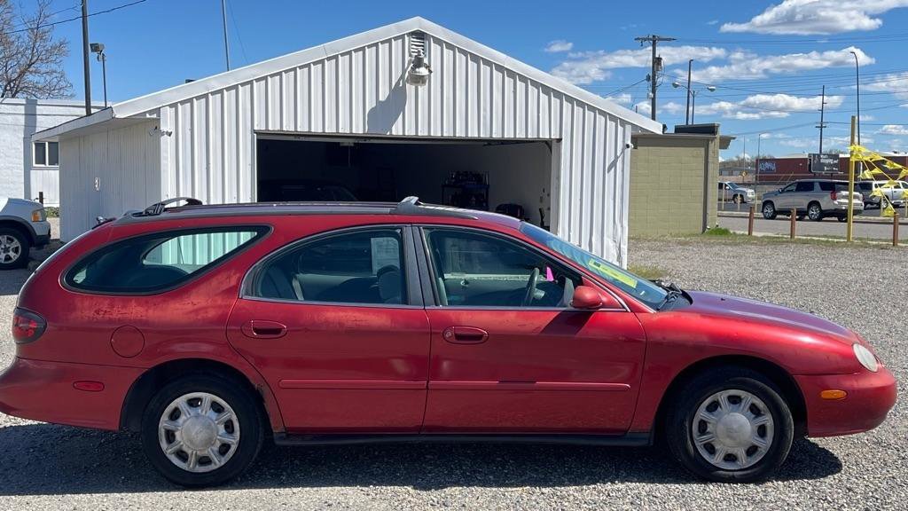 Used 1998 Ford Taurus SE FWD image 4