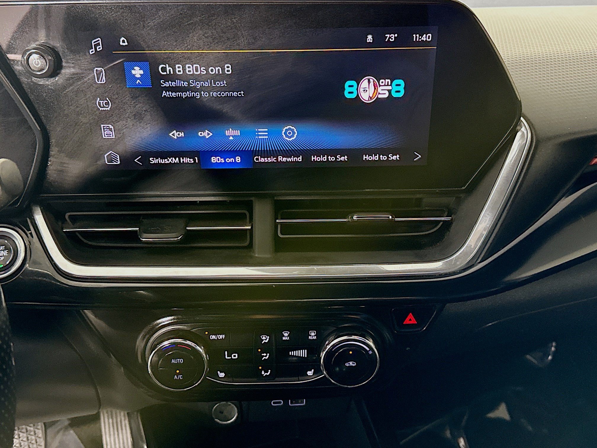 Used 2024 Chevrolet Trax RS w/ Driver Confidence Package FWD image 18