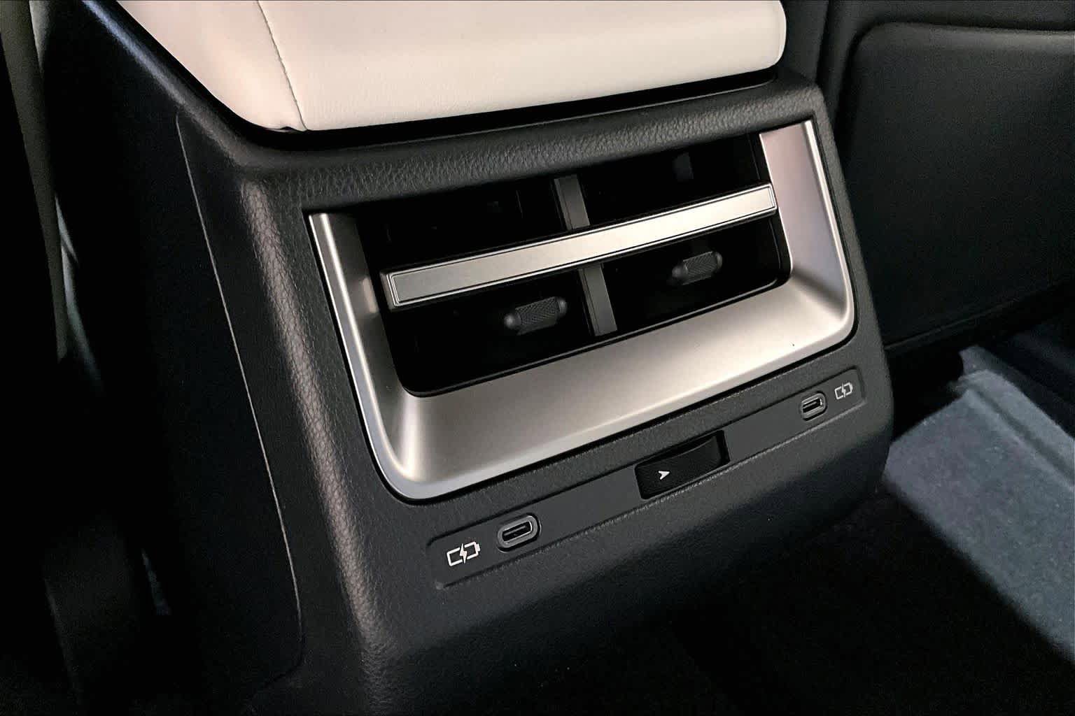 New 2026 Lexus ES 350e FWD image 13