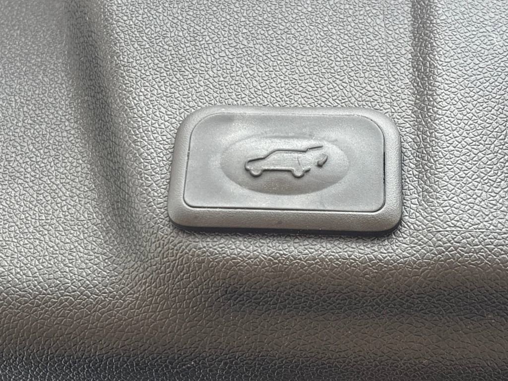 Used 2017 Buick Enclave Leather image 32