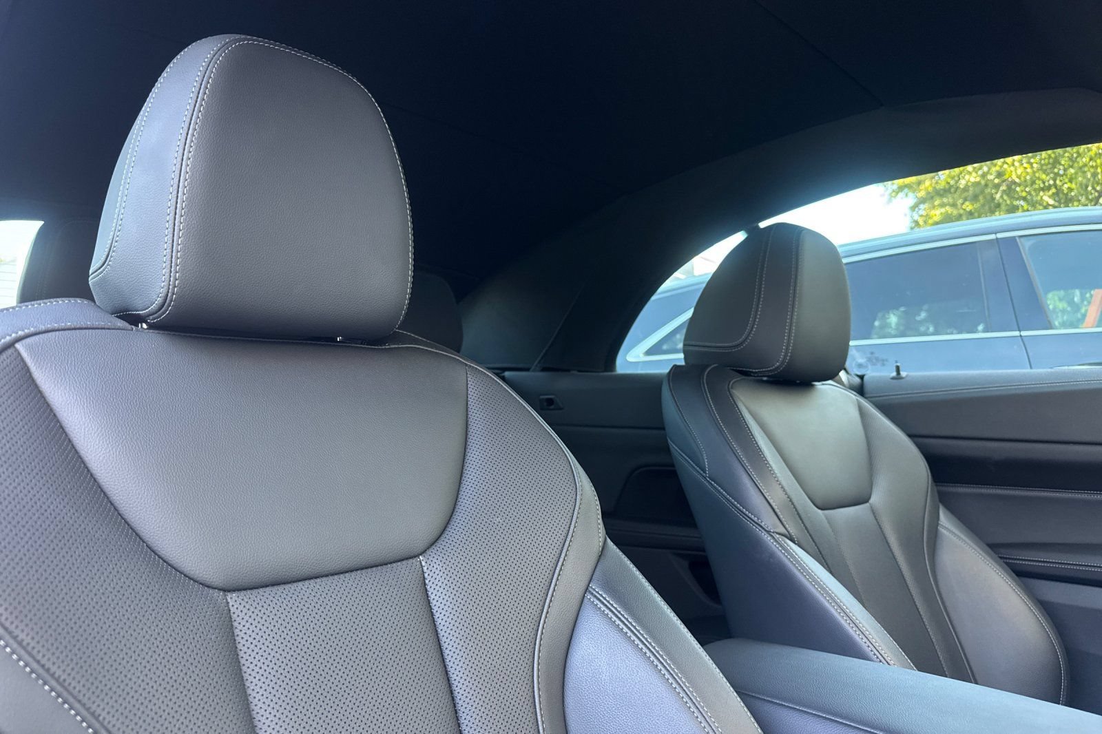 Used 2023 BMW 430i Convertible w/ M Sport Package RWD image 17