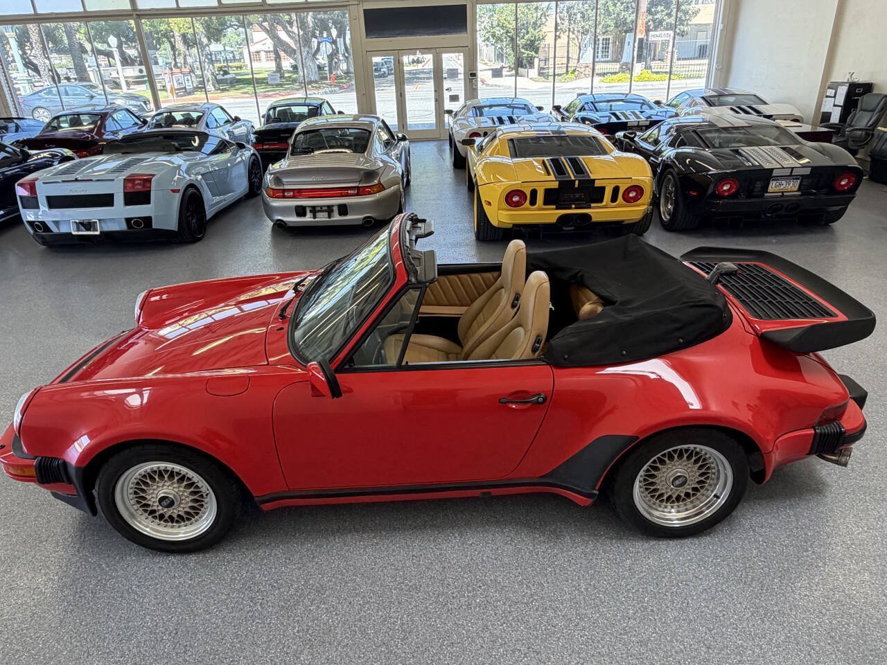 Used 1988 Porsche 911 Carrera RWD image 10