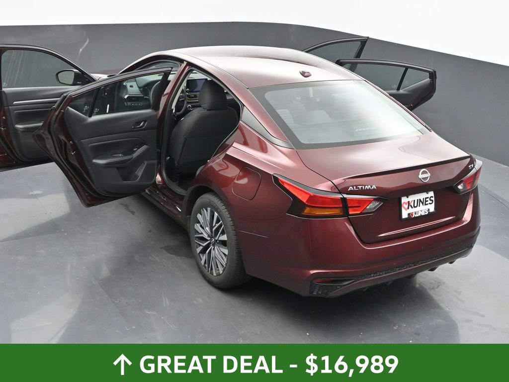 Used 2023 Nissan Altima 2.5 SV image 65