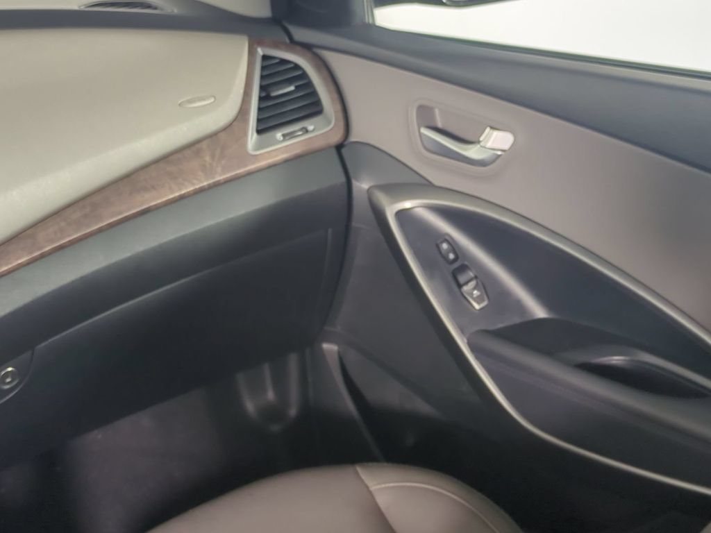 Used 2018 Hyundai Santa Fe Sport FWD image 20