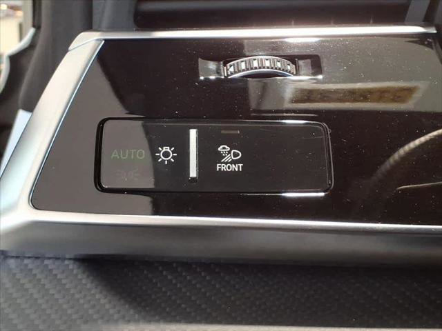 Certified 2024 Audi RS Q8 image 11
