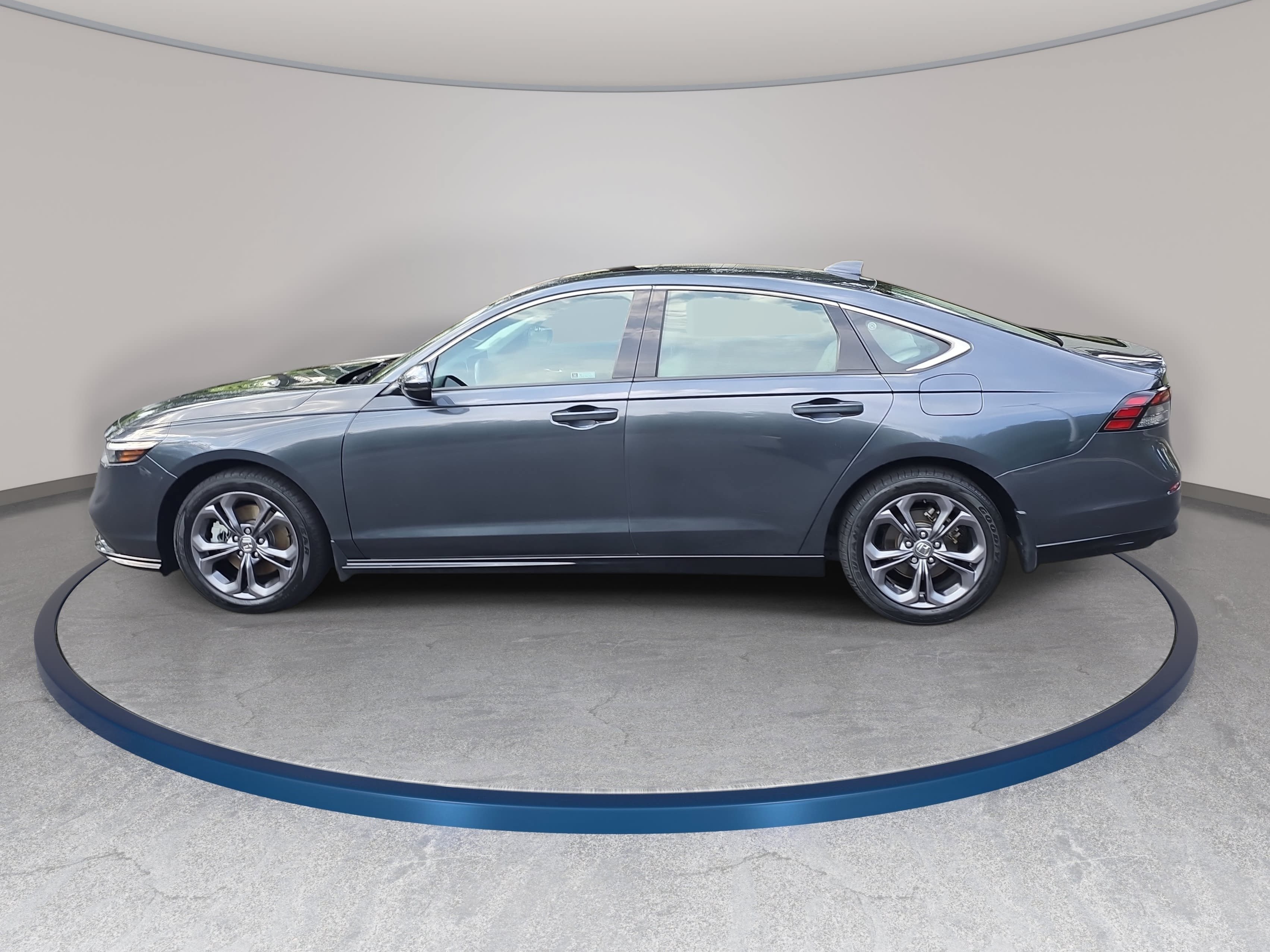 Certified 2024 Honda Accord EX-L image 8