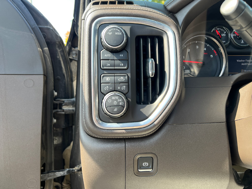 Used 2020 Chevrolet Silverado 2500 LTZ w/ LTZ Plus Package AWD/4WD image 22