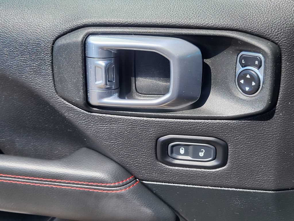 Used 2021 Jeep Wrangler Unlimited Rubicon AWD/4WD image 30